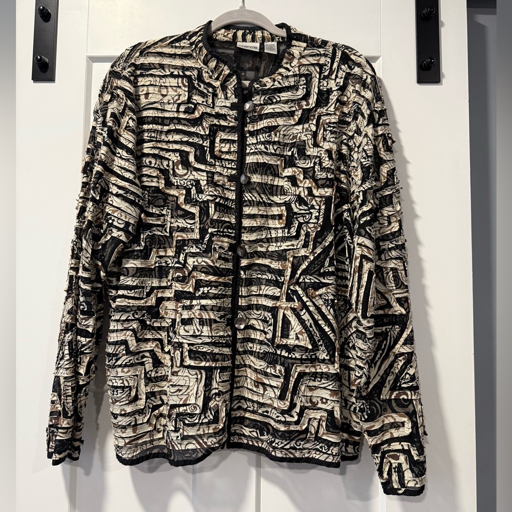 Chico's Black and Cream Patterned Top Women’s Size 3 (3X)